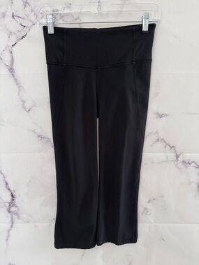 lululemon Black Cropped elastic ankles Yoga Leggings scrunch back size